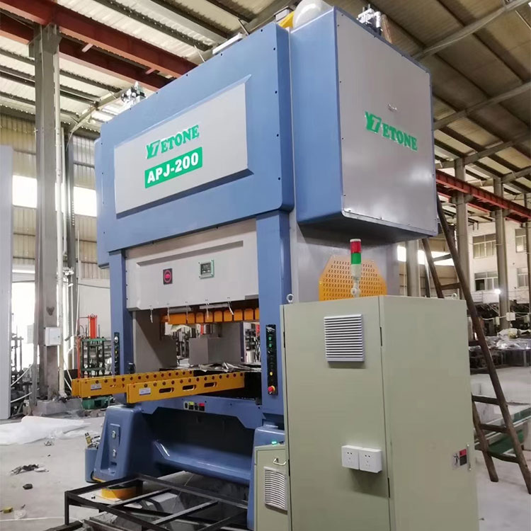 So wählen Sie einen Stempelpresse Complete Line Händler